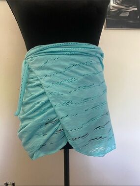 Sholdit Vibrant Sea-foam Sarong Beach Wrap w/inside zipper pocket NWT One Size